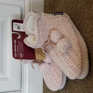 Womens Muk Luks Leigh Chenille Bootie Slippers Size Small 5/6 Sherpa Lining NWT
